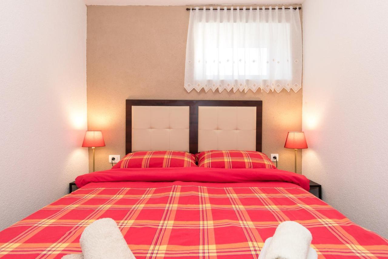 Apartman Lidija Risika Bagian luar foto