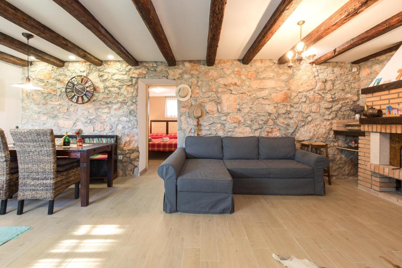 Apartman Lidija Risika Bagian luar foto